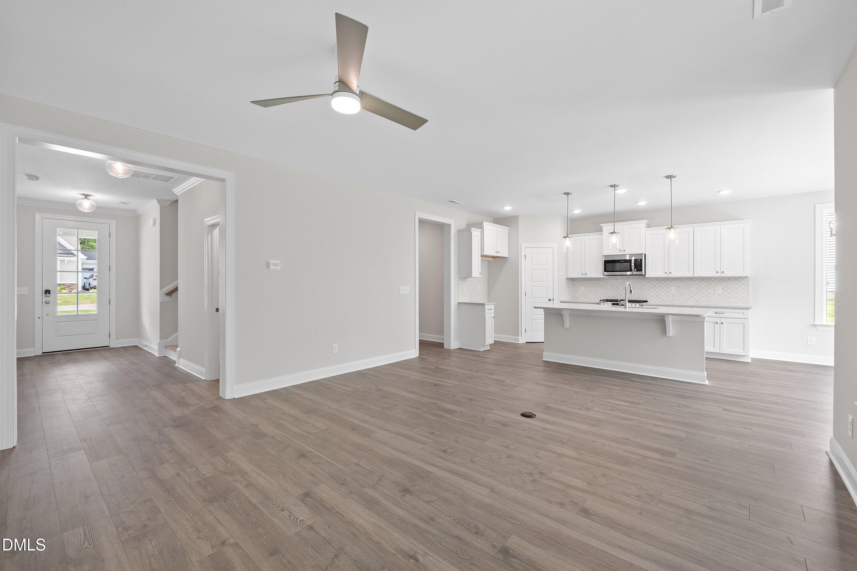 Open living area - 93 W Victoria Ridge Drive 30, Selma, NC 27576