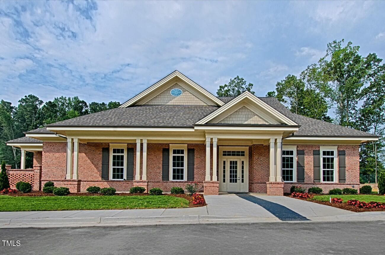 Clubhouse - 75 Glasgow, Rocky Mount, NC 27804, Rocky Mount
