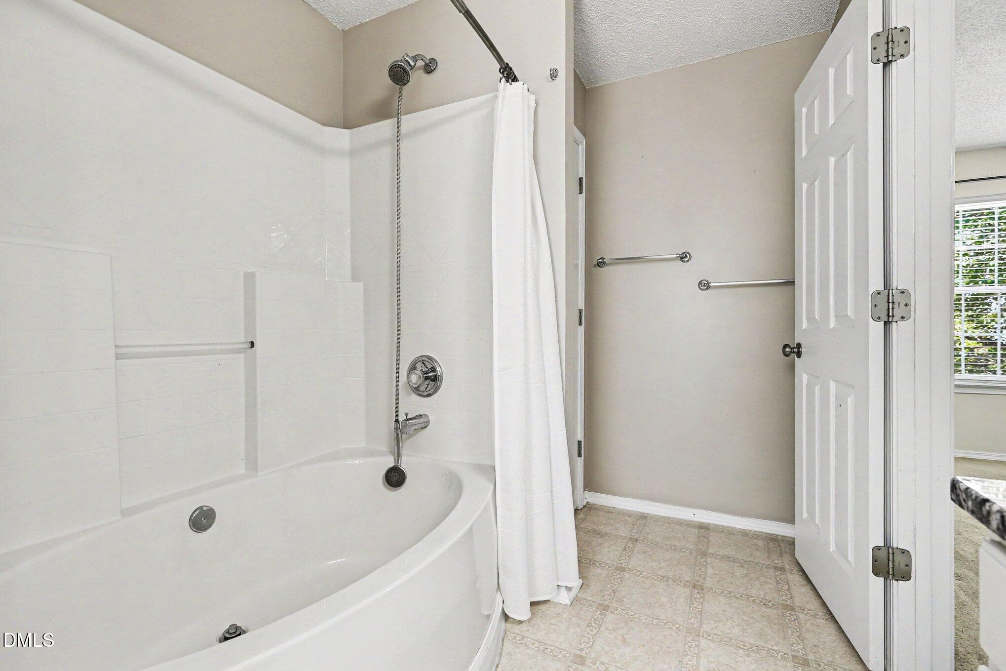 021_file_2610 - 1019 Penncross Drive, Raleigh, NC 27610, Raleigh