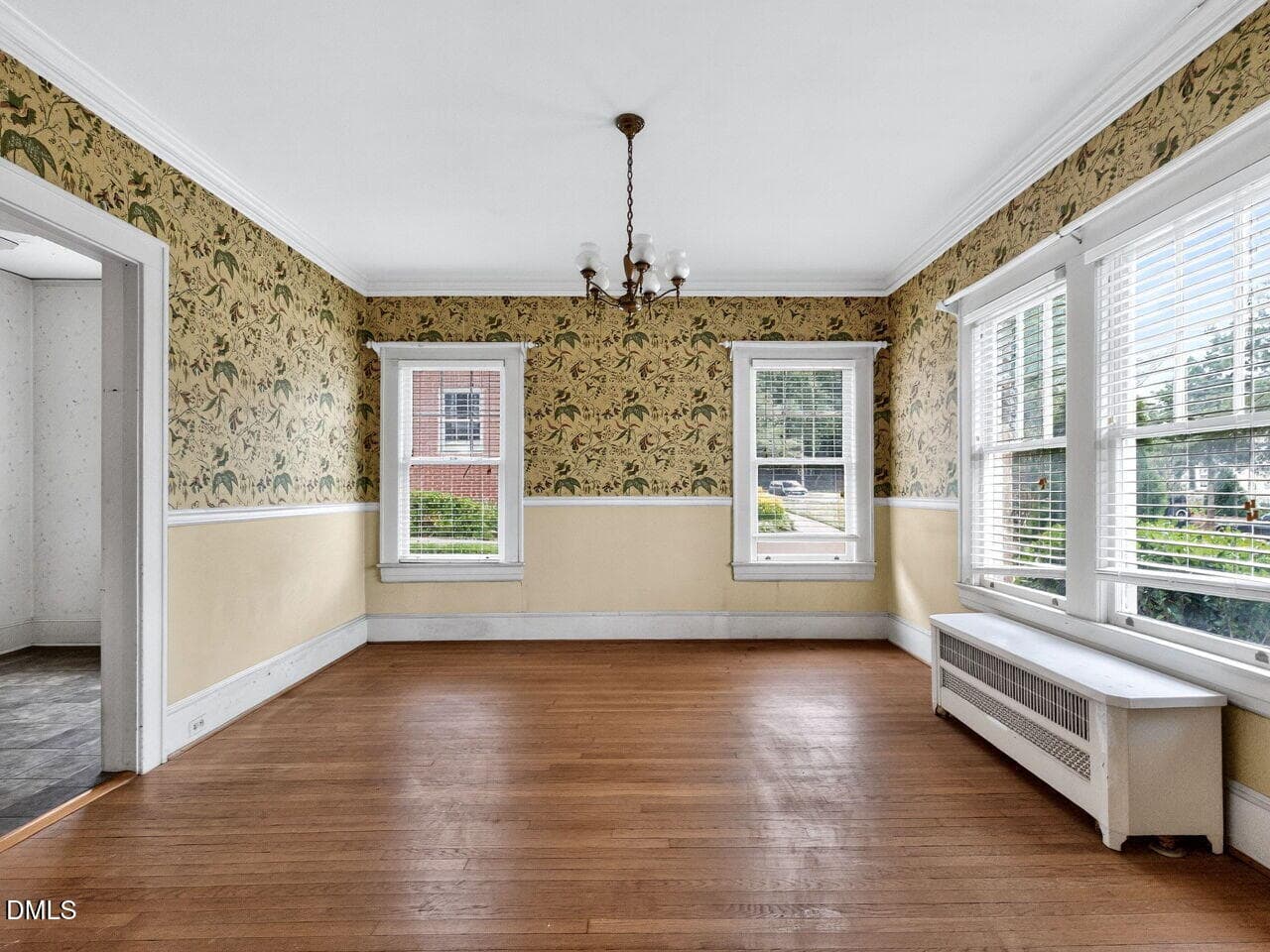 007-1280x960-dining-room - 1509 Caswell Street, Raleigh, NC 27608, Raleigh