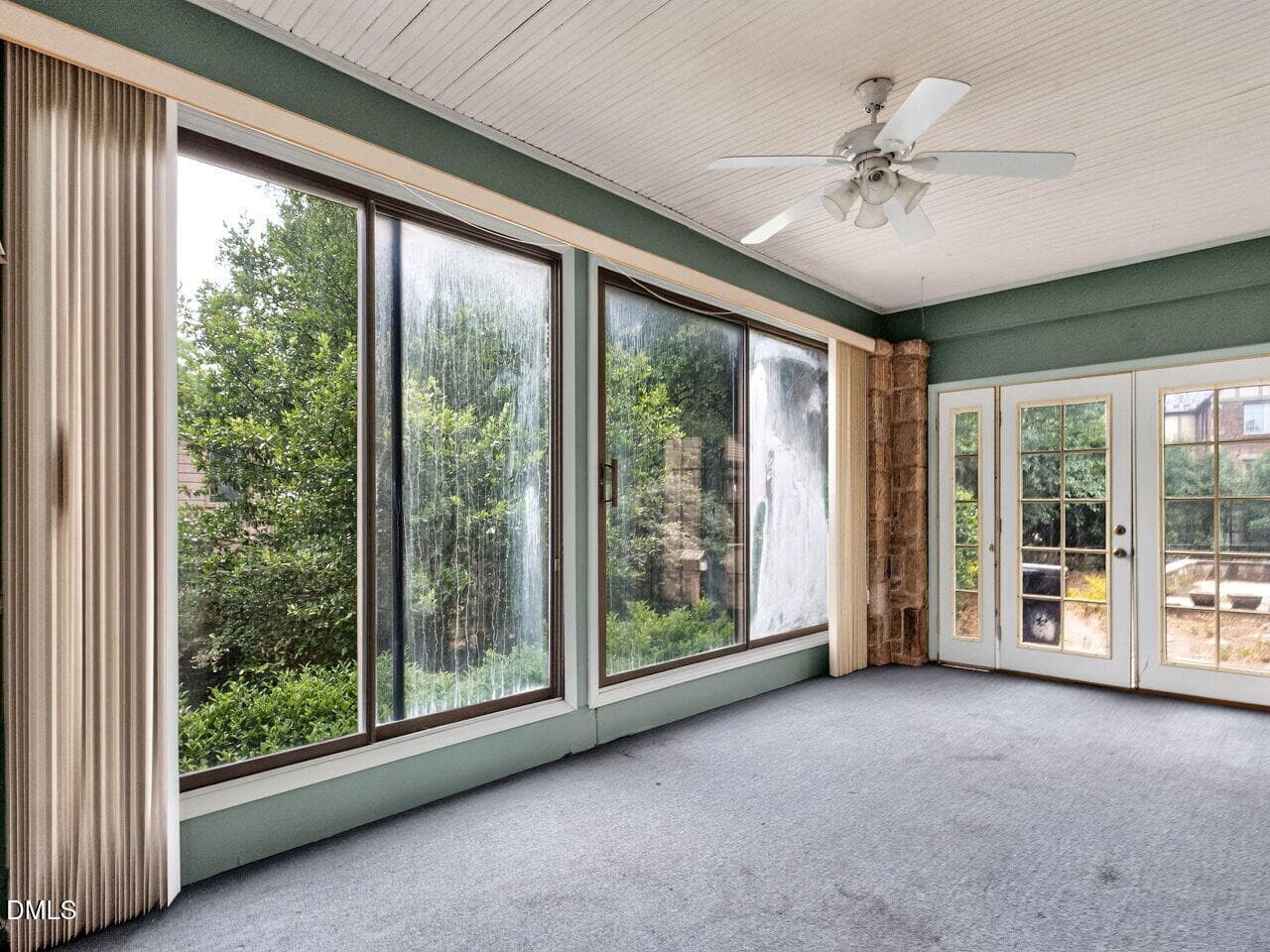 010-1280x960-family-room - 1509 Caswell Street, Raleigh, NC 27608, Raleigh