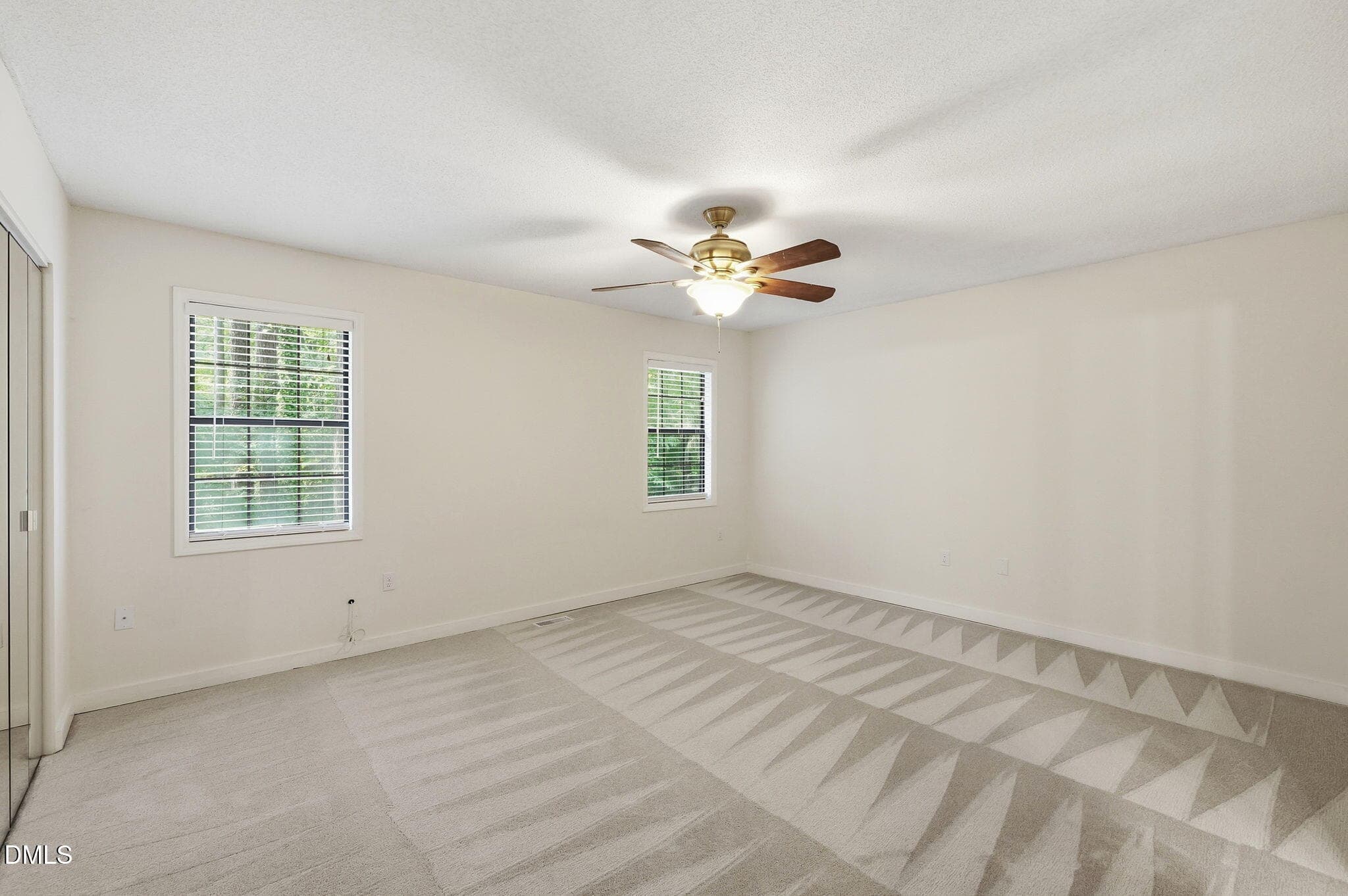 27-web-or-mls-P1133839 - 35 Willow Bridge Drive, Durham, NC 27707, Durham