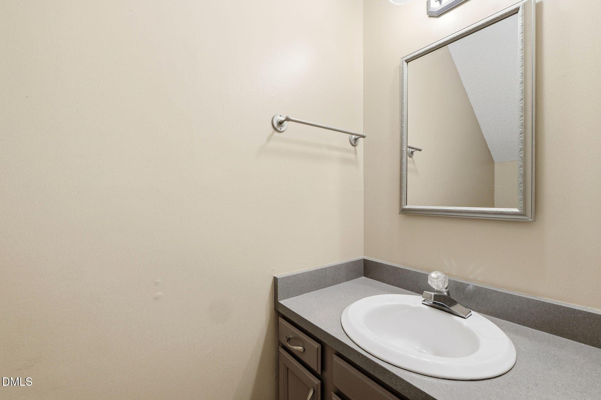 25-web-or-mls-P1133833 - 35 Willow Bridge Drive, Durham, NC 27707, Durham