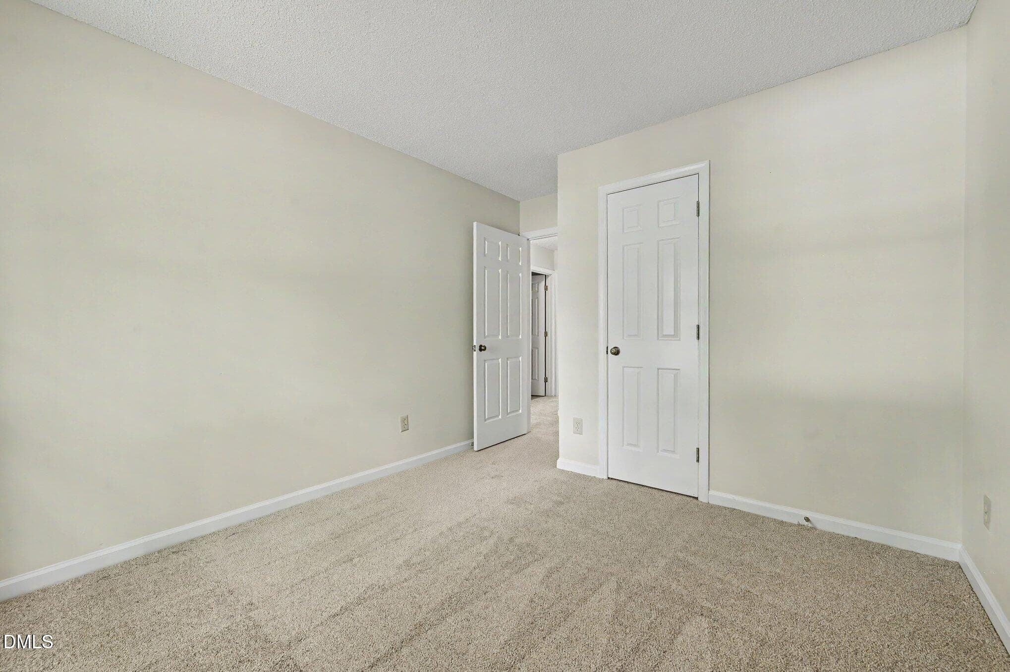 010_file_4546 - 6802 Fairpoint Court, Raleigh, NC 27613, Raleigh