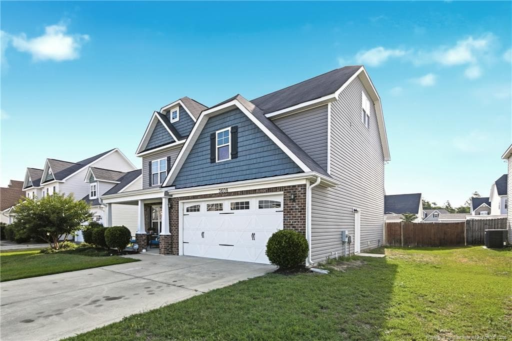 Photo 2 - 3608 Castlefield Lane, Fayetteville, NC 28306, Fayetteville