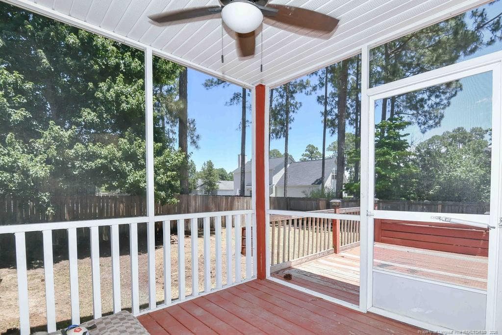 Screened porch - 256 Arlington Drive, Cameron, NC 28326
