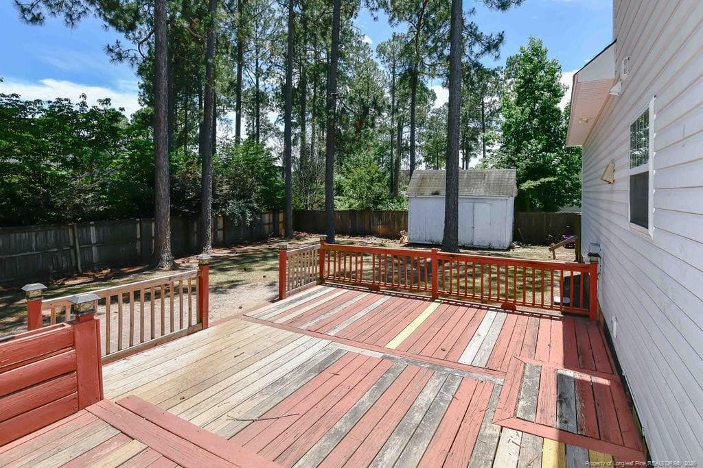 Large deck - 256 Arlington Drive, Cameron, NC 28326