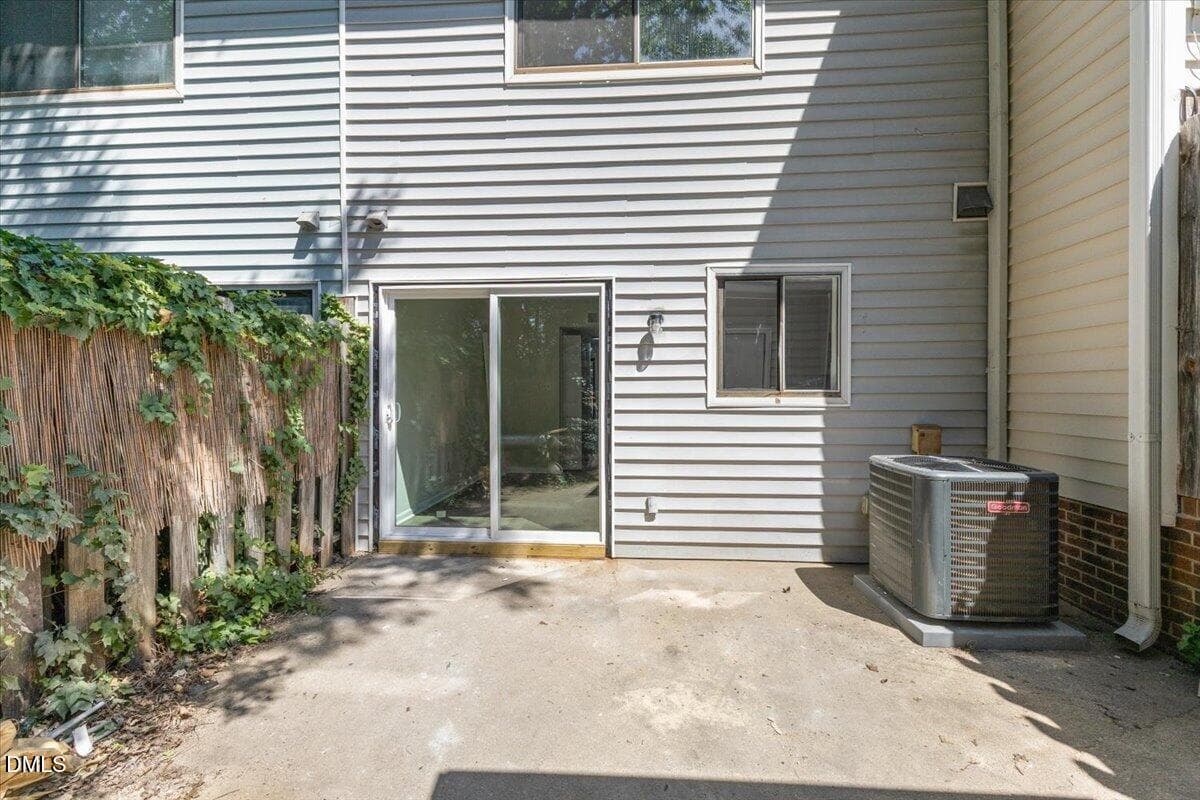 32-5806 Shady Grove Cir - 5806 Shady Grove Circle, Raleigh, NC 27609, Raleigh