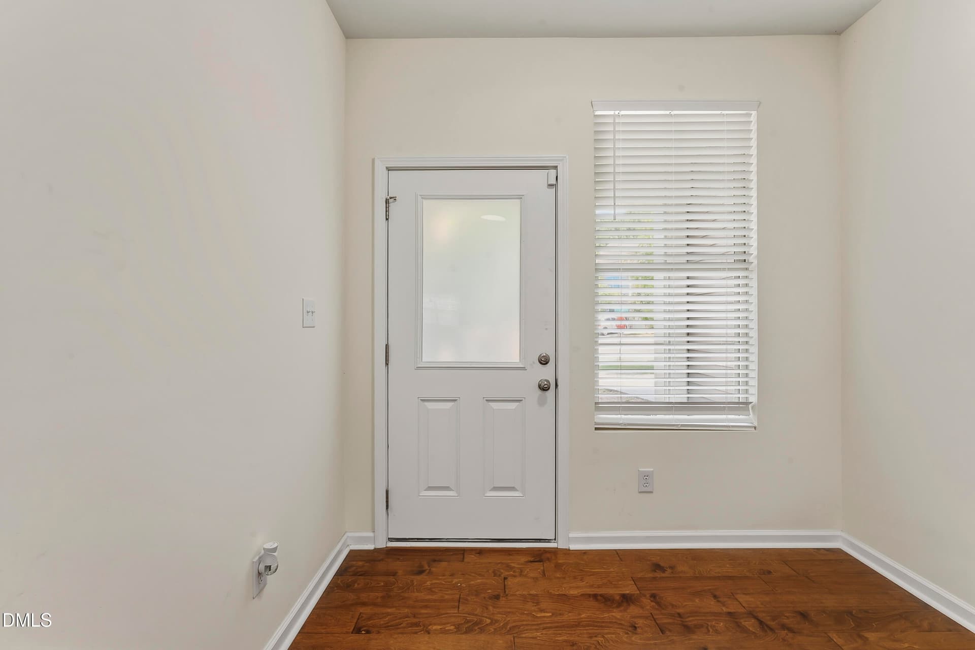 photos_high_resolution_DSC00218 - 707 Davenbury Way, Cary, NC 27513