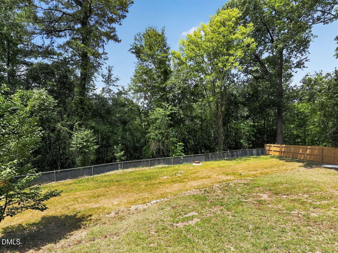 024-1280x960-backyard - 102 Greenwood Circle, Smithfield, NC 27577