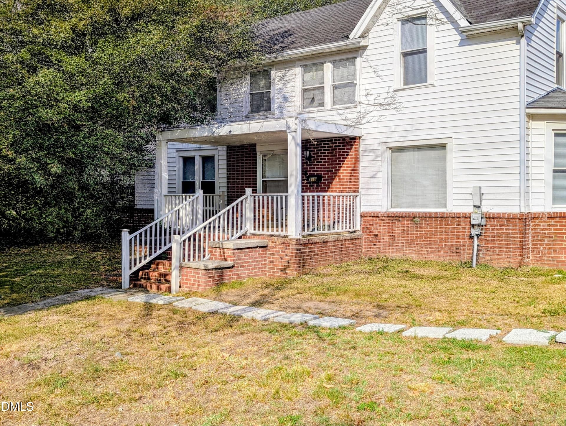 910 S Main Street S, Louisburg, NC 27549