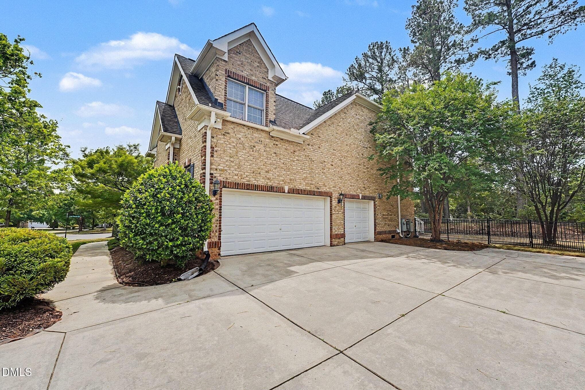 036_file_6124 - 10505 Tarton Fields Circle, Raleigh, NC 27617, Raleigh