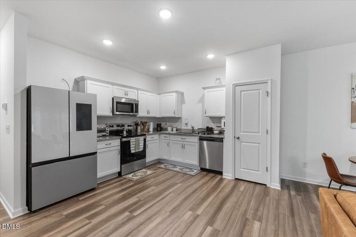 10-2040 Trailside Dr - 2040 Trailside Drive, Durham, NC 27704, Durham