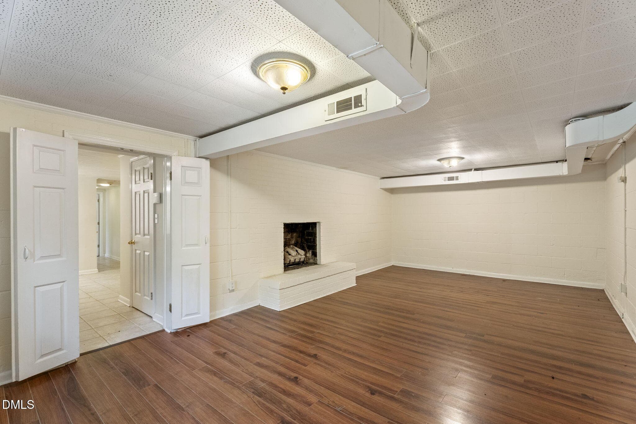 30-web-or-mls-DSC09792 - 4419 Laurel Hills Road, Raleigh, NC 27612, Raleigh