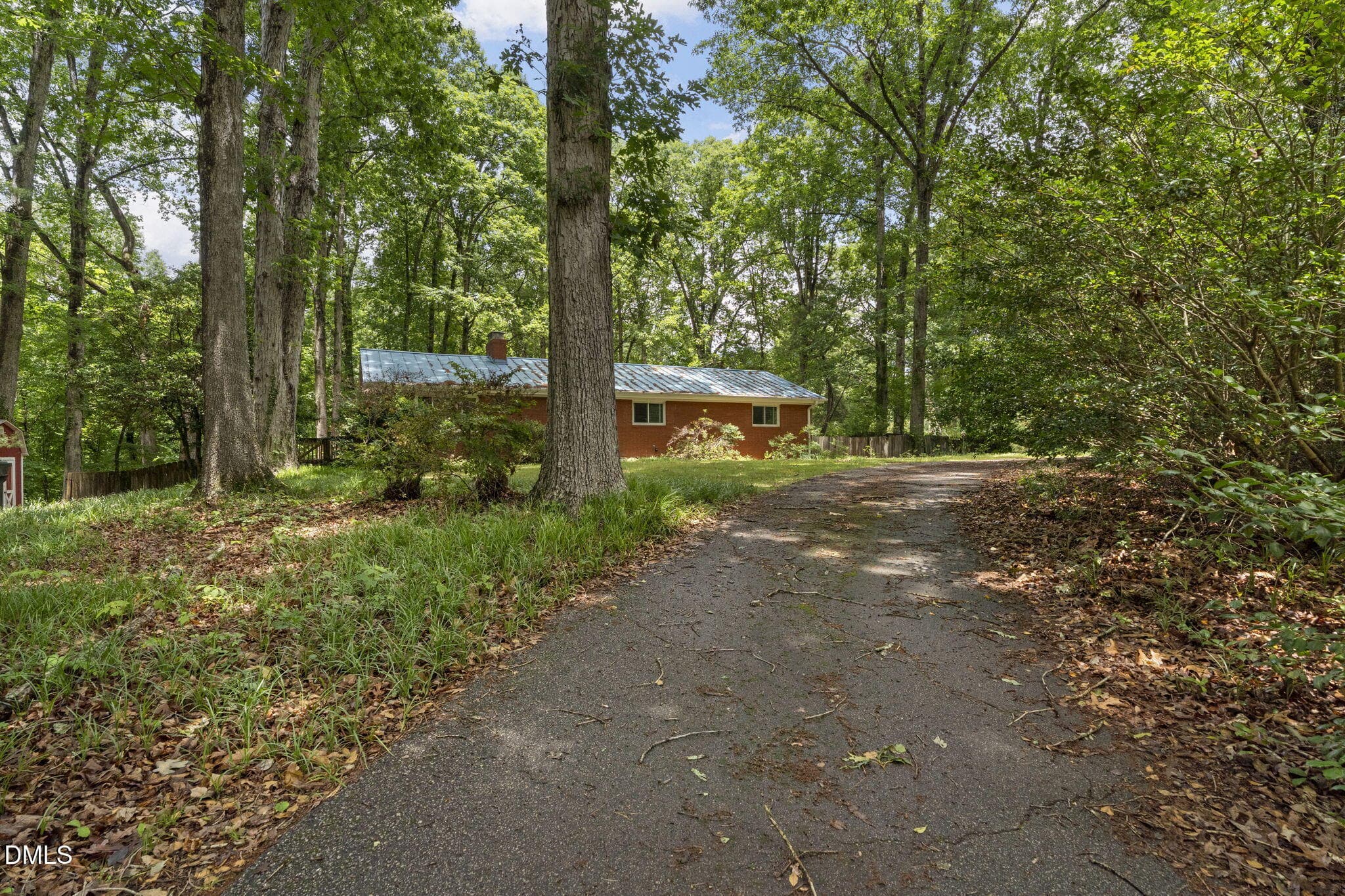 41-web-or-mls-DSC09850 - 4419 Laurel Hills Road, Raleigh, NC 27612, Raleigh