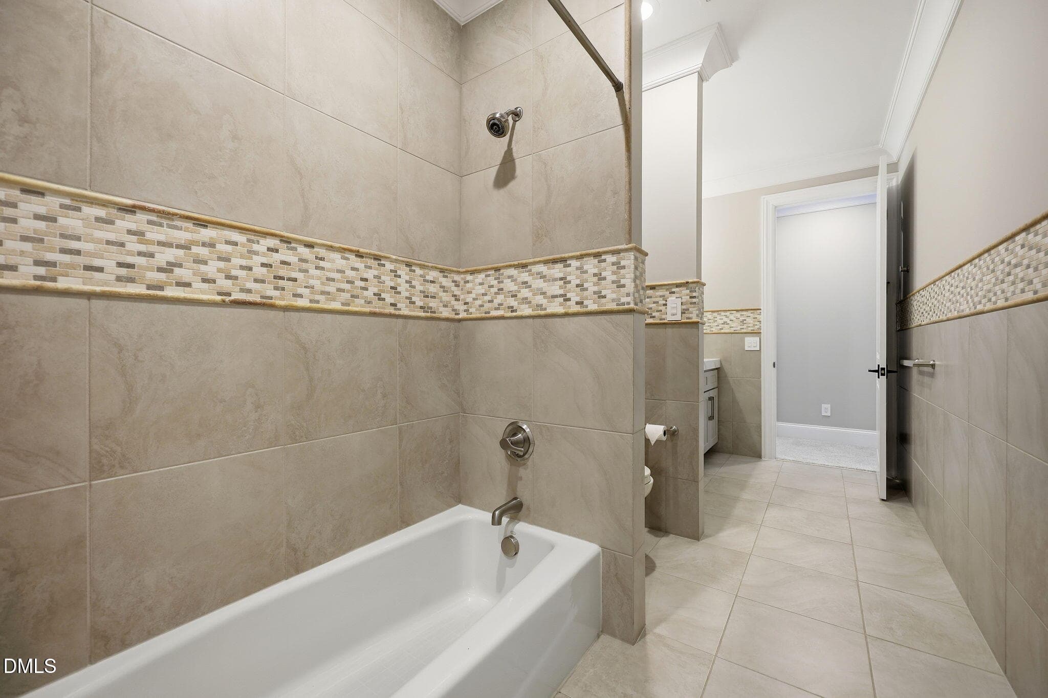 19-web-or-mls-IMG_6659 - 6205 Autrey Court, Raleigh, NC 27613, Raleigh