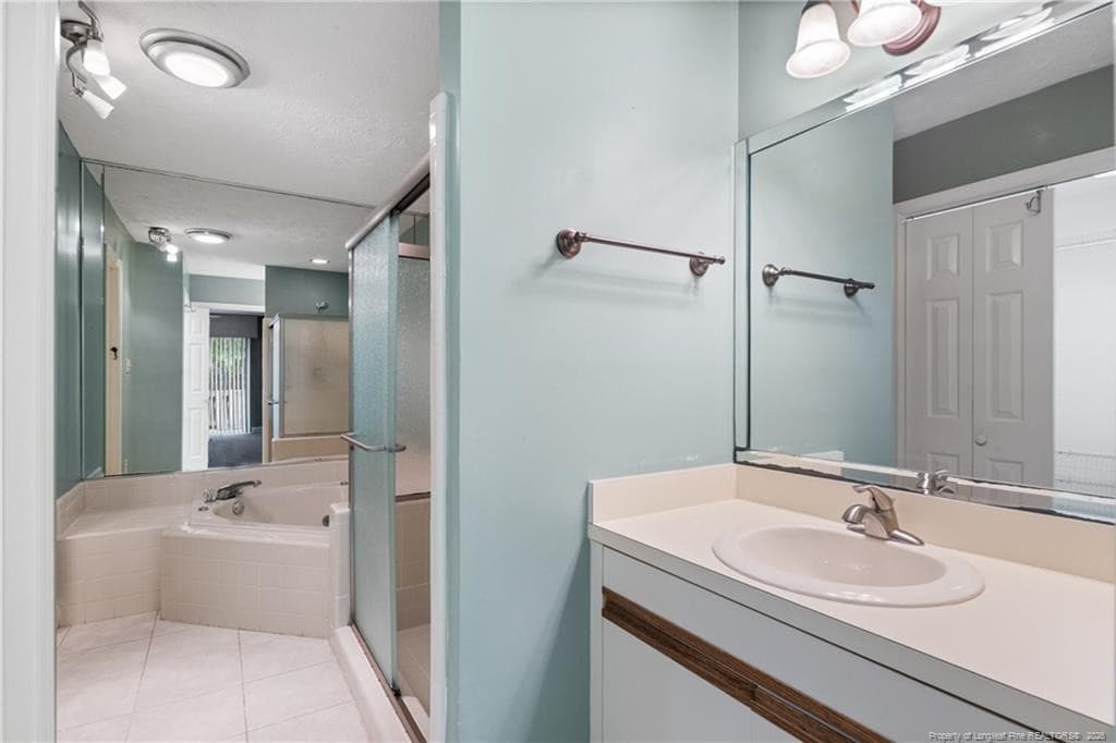 Photo 17 - 2514 Woodwind Drive, Fayetteville, NC 28304, Fayetteville