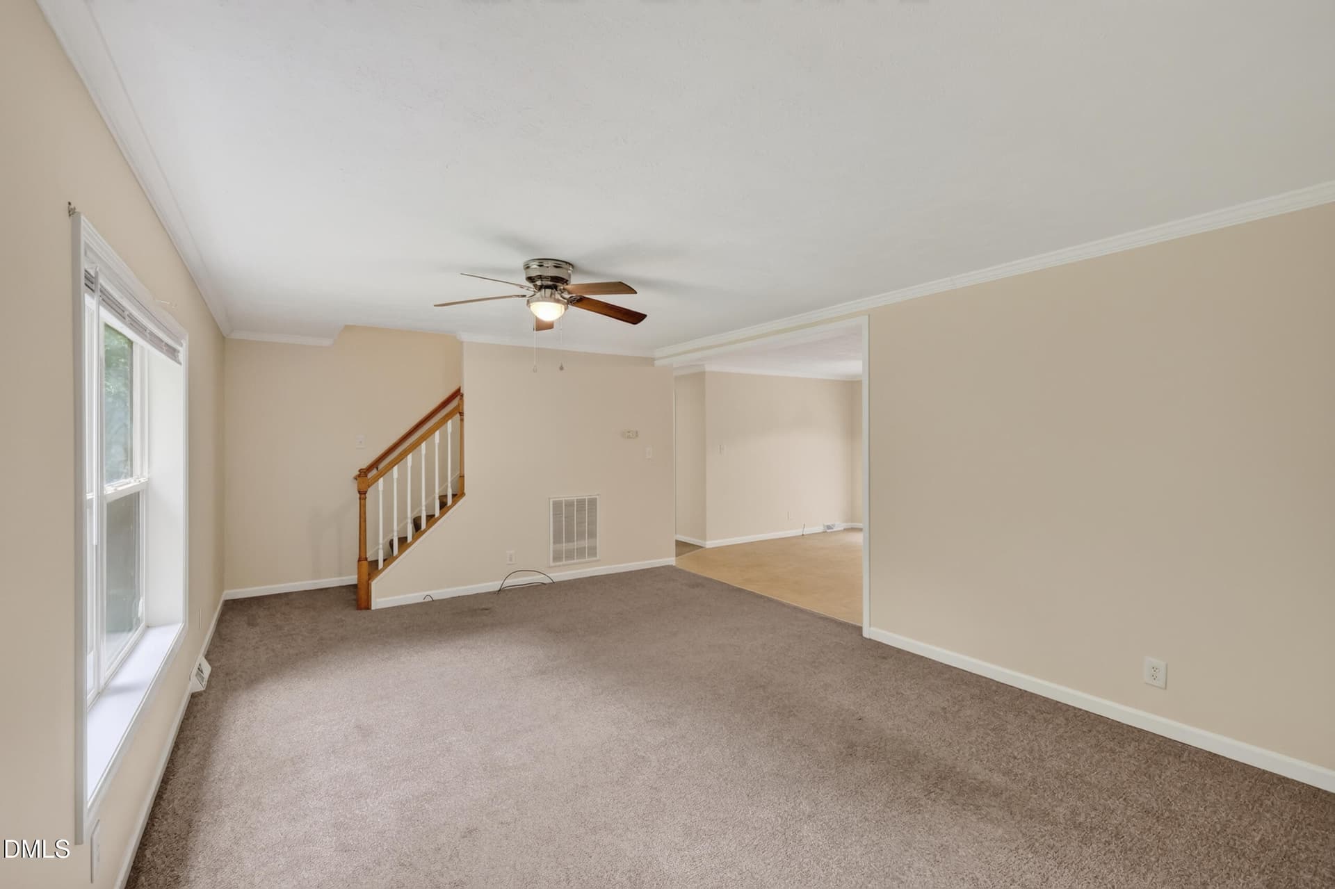 Large Living Room - 126 Hunter Road, Henderson, NC 27537