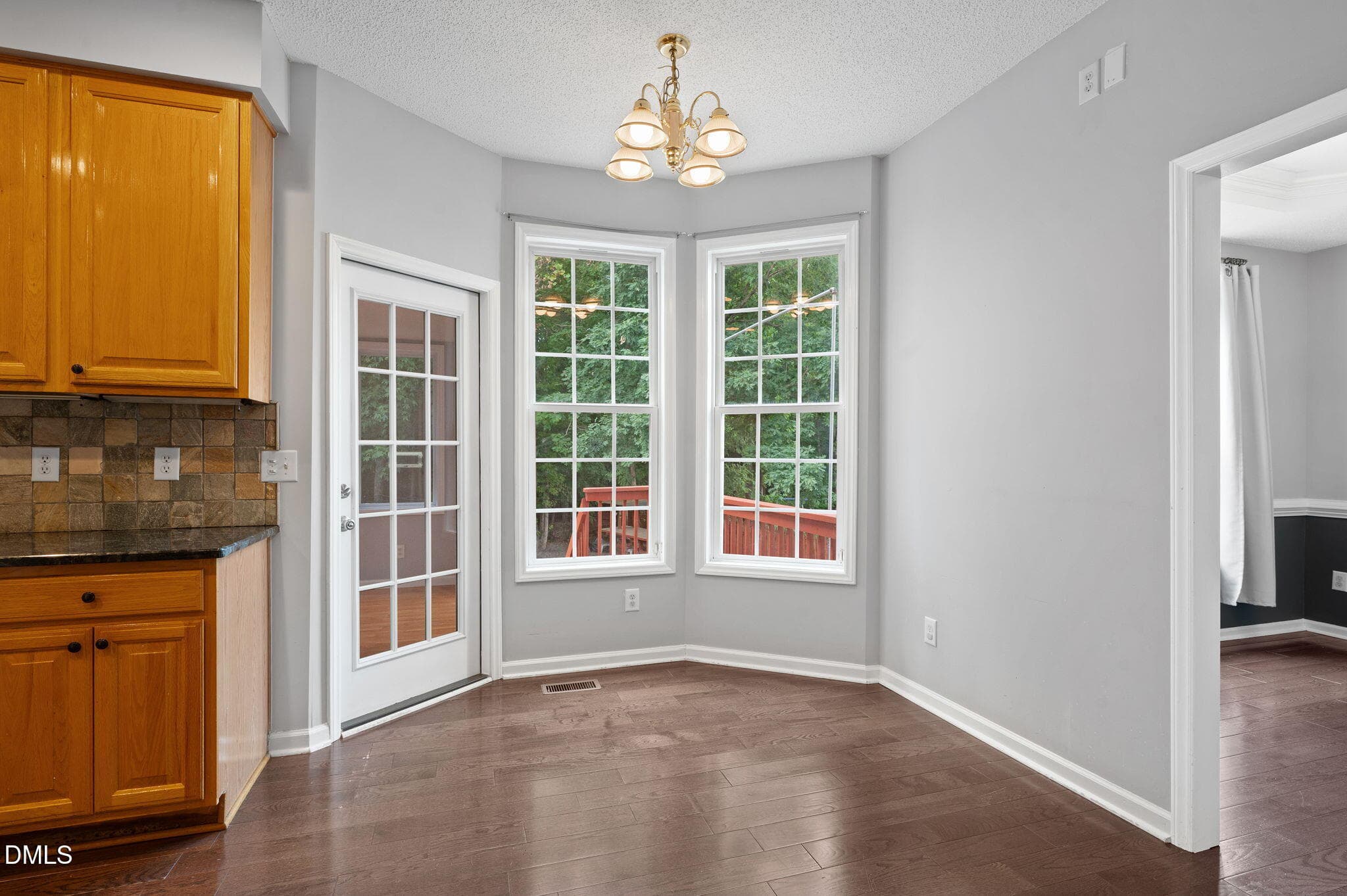 Breakfast Nook - 105 New Parkside Drive, Chapel Hill, NC 27516, Chapel Hill
