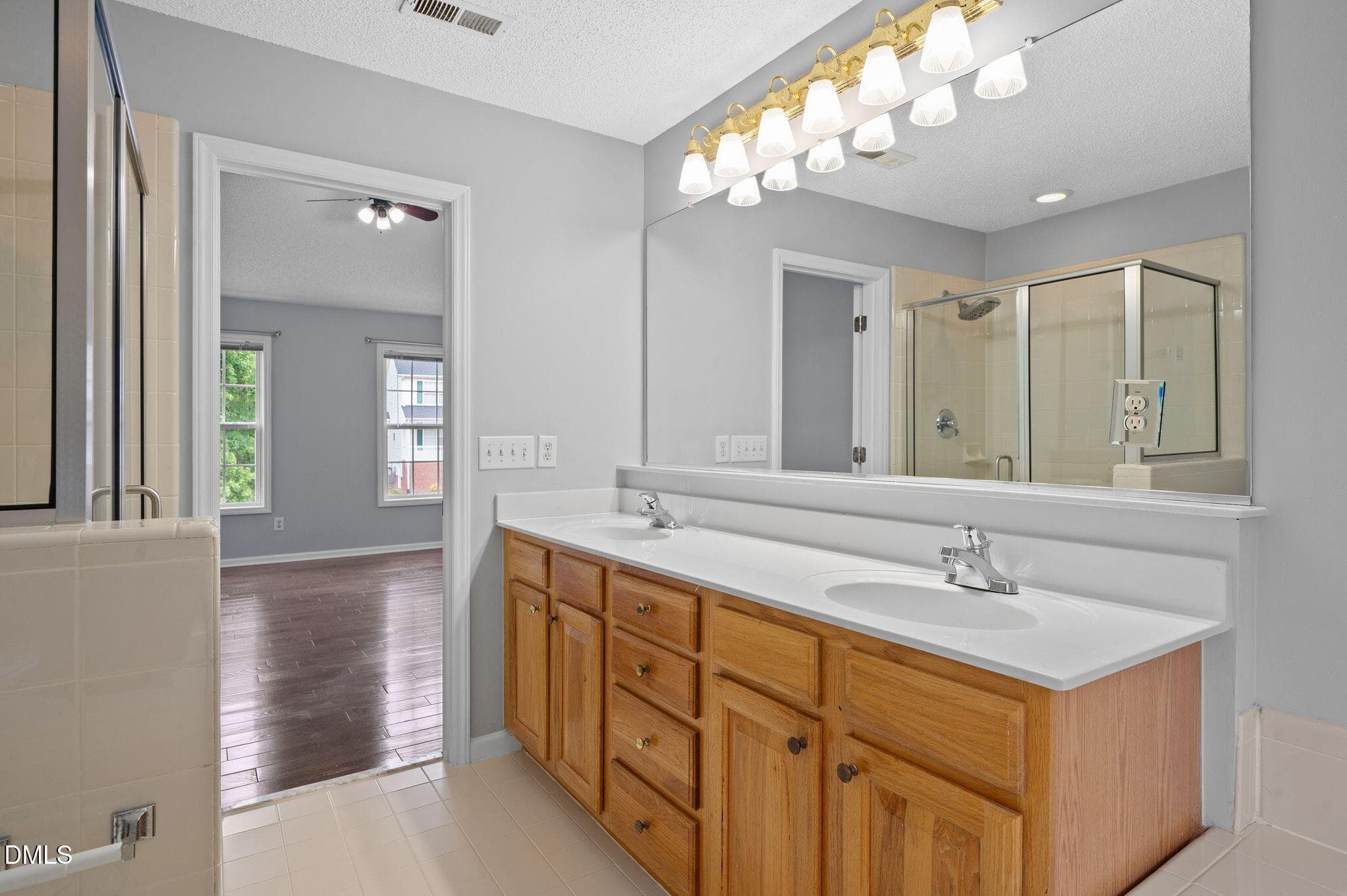 Owners Suite Bath - 105 New Parkside Drive, Chapel Hill, NC 27516, Chapel Hill