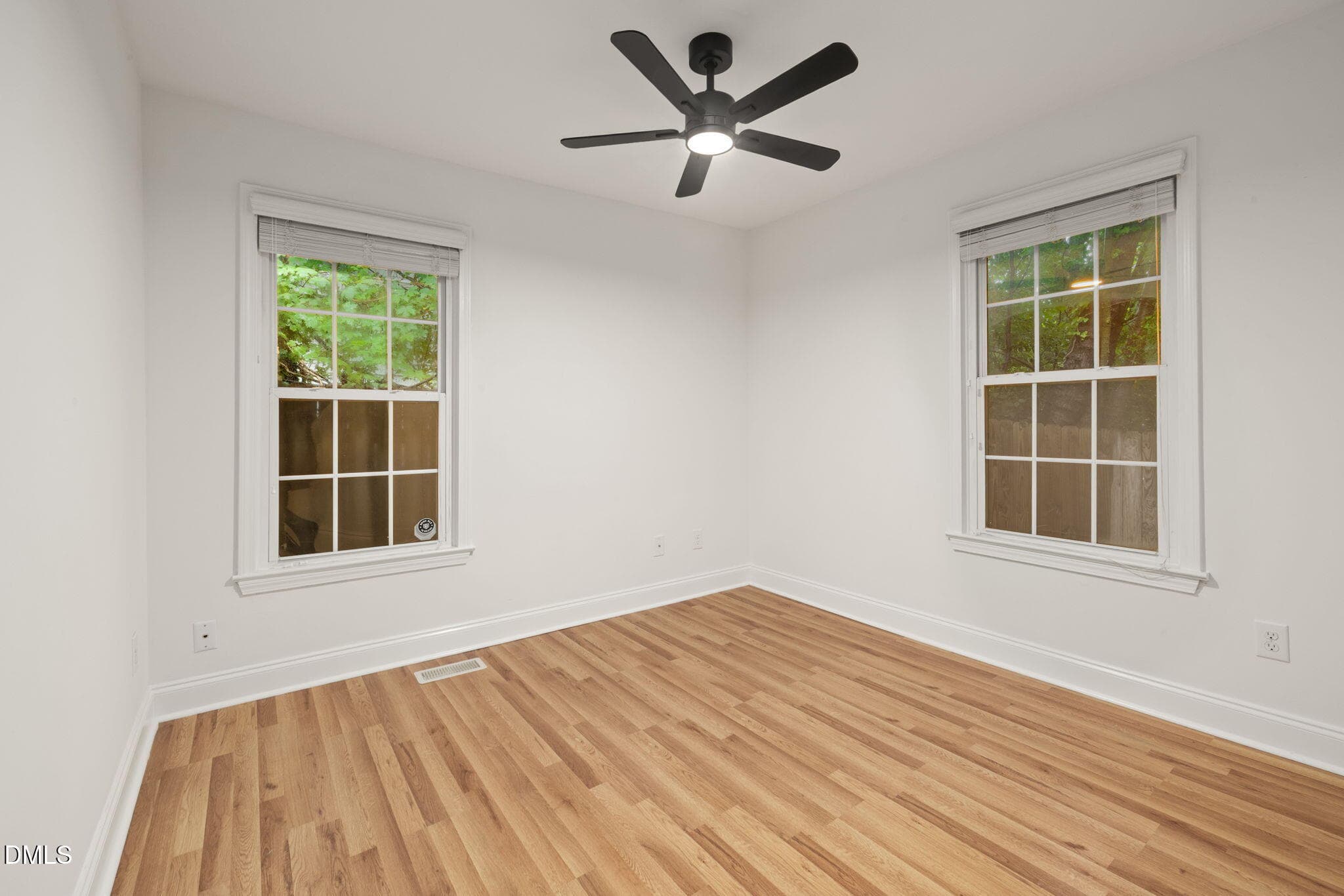 26-web-or-mls-DX3A3943 - 305 Freeman Street, Raleigh, NC 27601, Raleigh