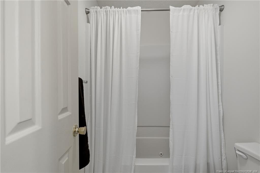 Primary bath with Jetted tub - 6859 Green Creek Road, Fayetteville, NC 28314, Fayetteville