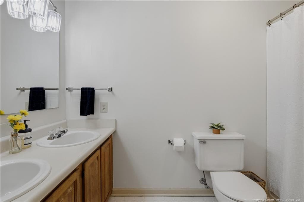 Full Hall Bath - 6859 Green Creek Road, Fayetteville, NC 28314, Fayetteville