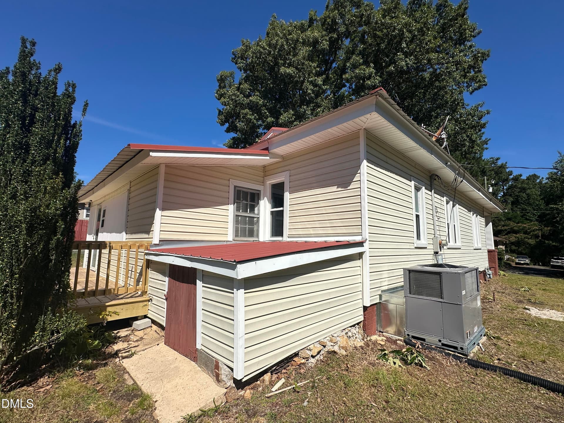 IMG_9386 - 219 Barnette Avenue, Roxboro, NC 27573