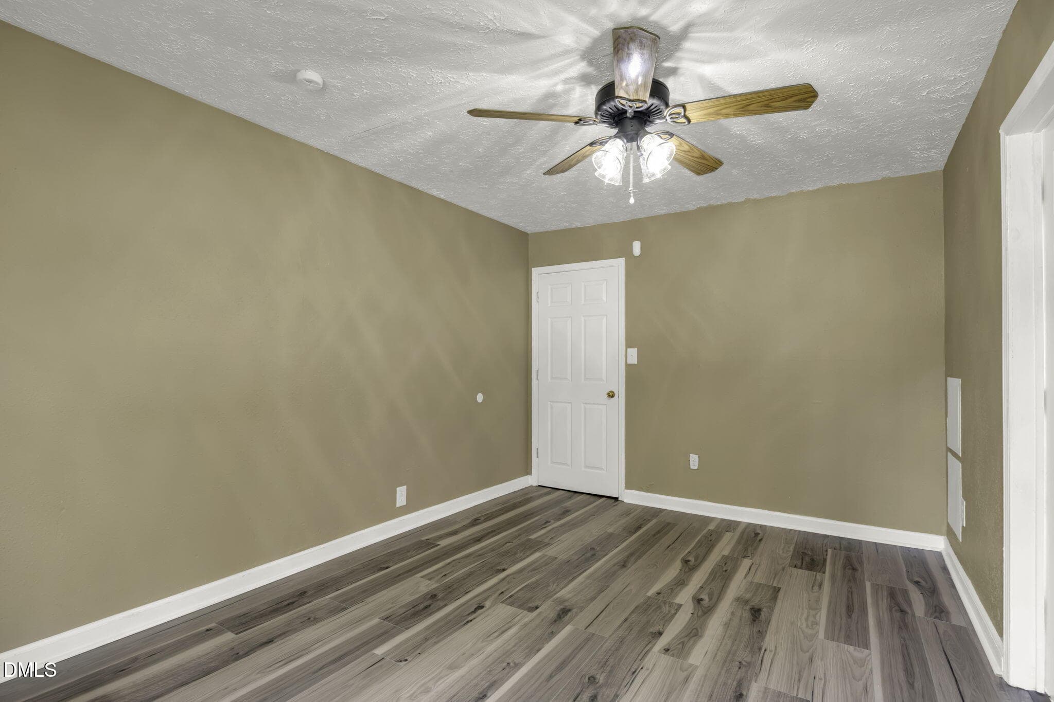 23-web-or-mls-_D2L4276 - 110 Campbell Street, Lumberton, NC 28358