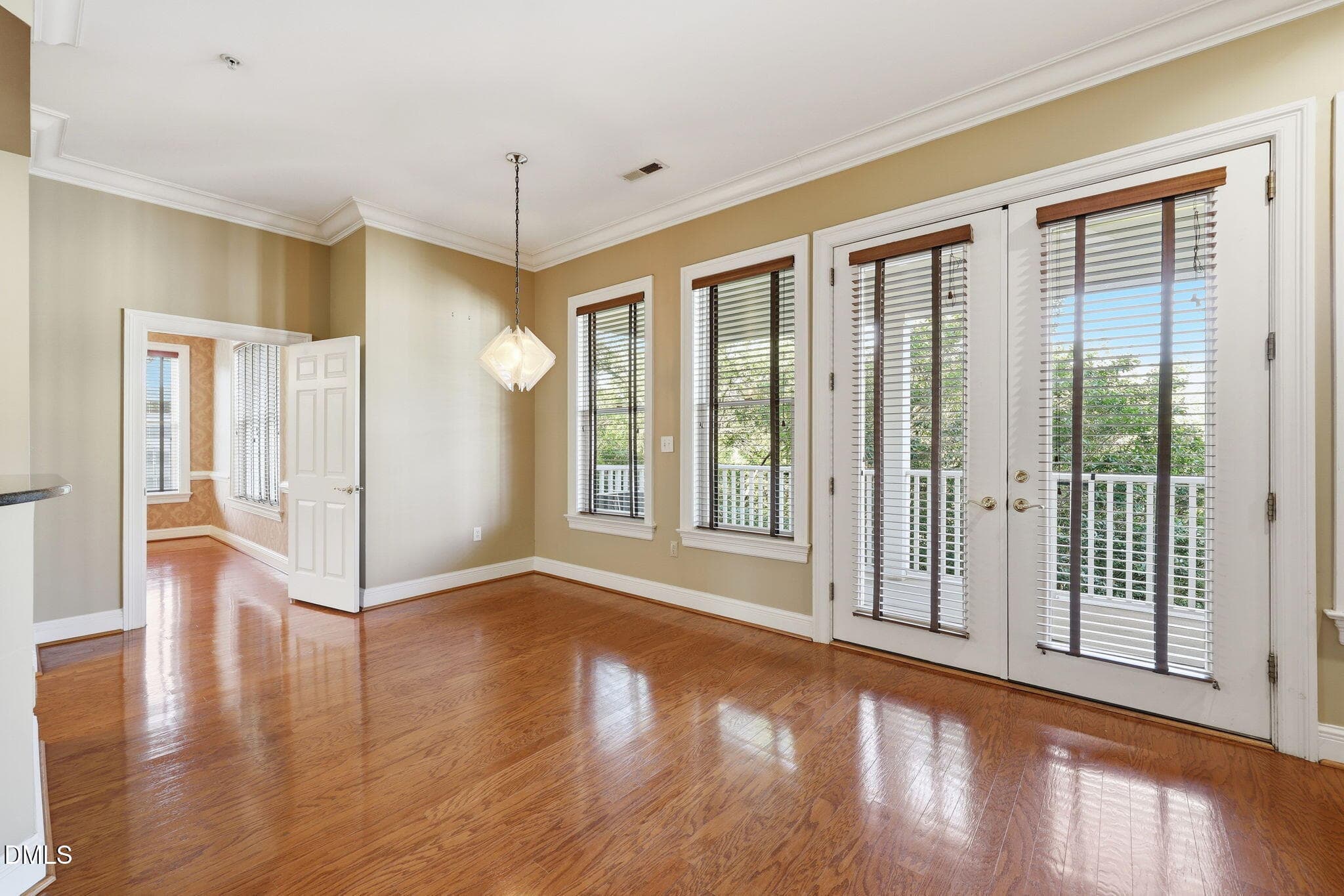 Breakfast Area - 2801 Glenwood Gardens Lane 303, Raleigh, NC 27608, Raleigh
