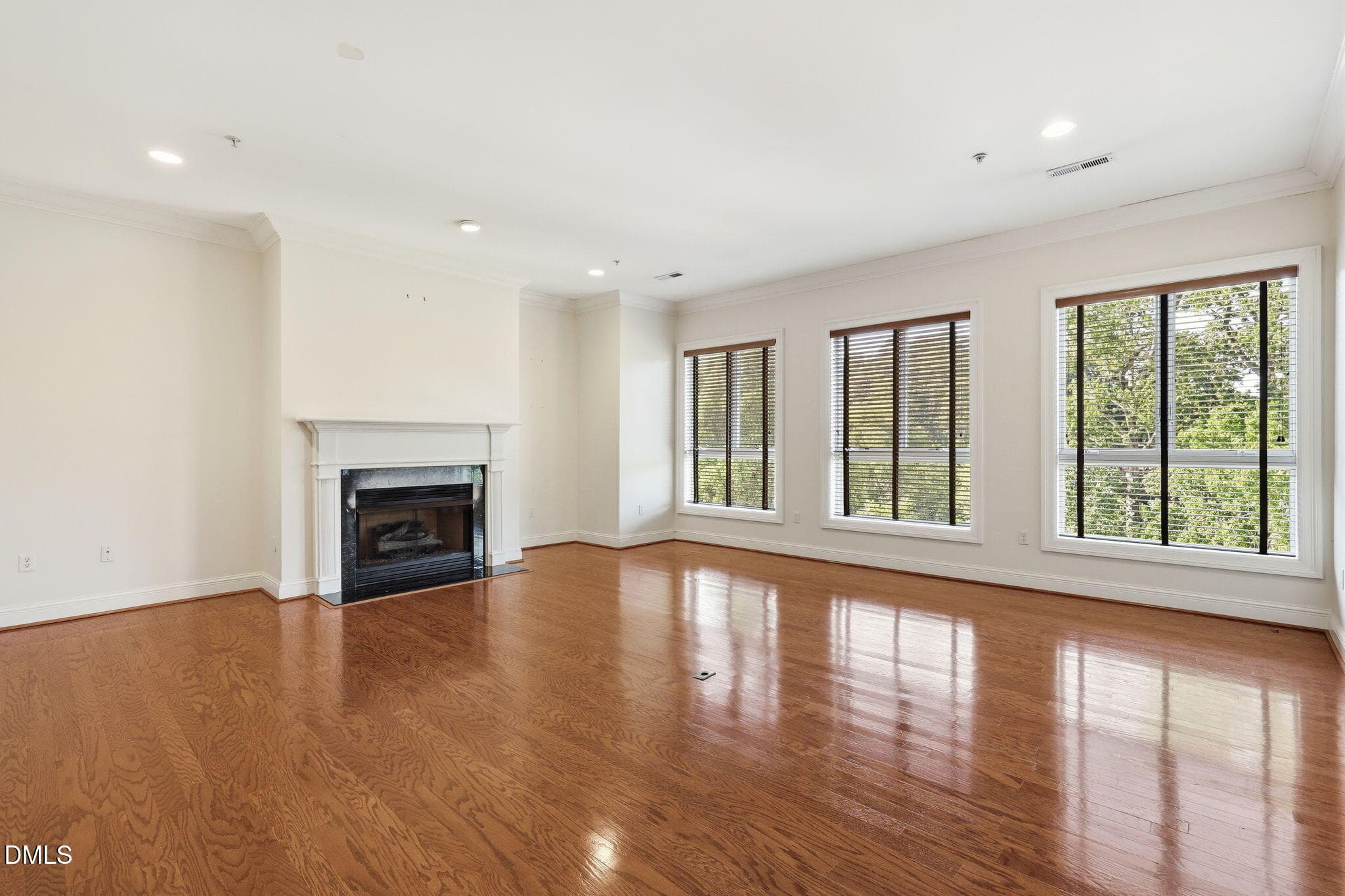 Living Room - 2801 Glenwood Gardens Lane 303, Raleigh, NC 27608, Raleigh