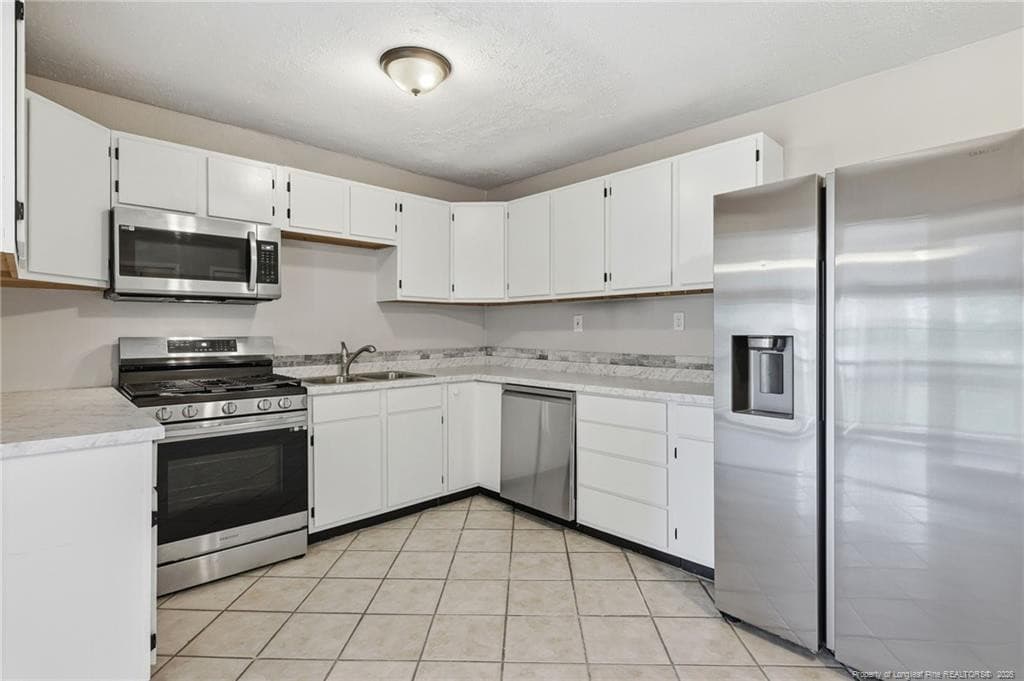 Photo 11 - 406 Lansdowne Road, Fayetteville, NC 28314, Fayetteville