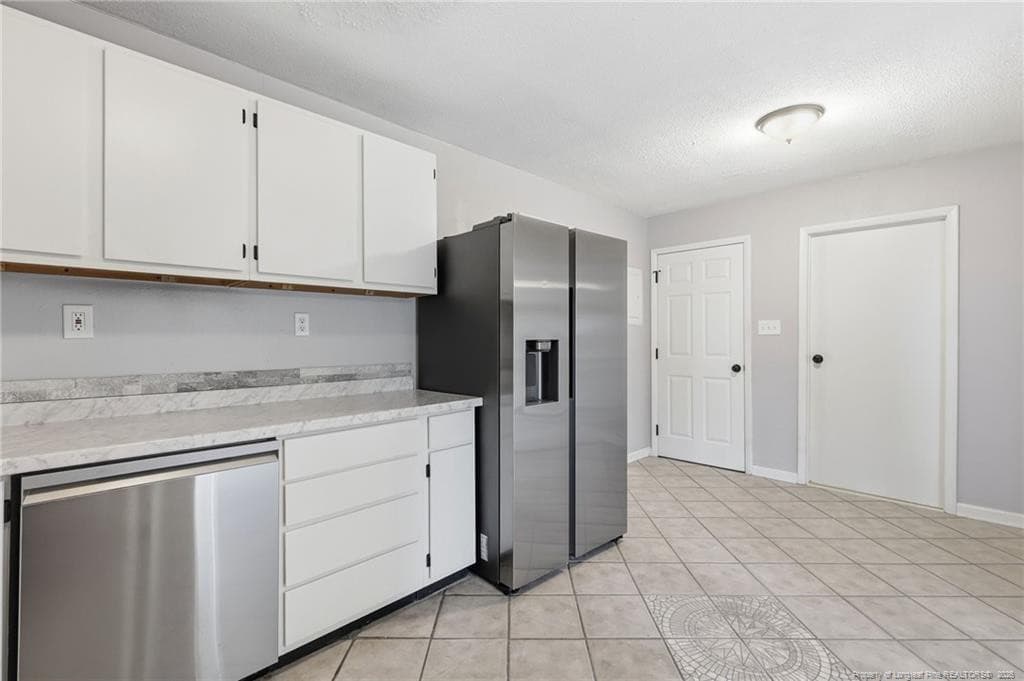 Photo 13 - 406 Lansdowne Road, Fayetteville, NC 28314, Fayetteville