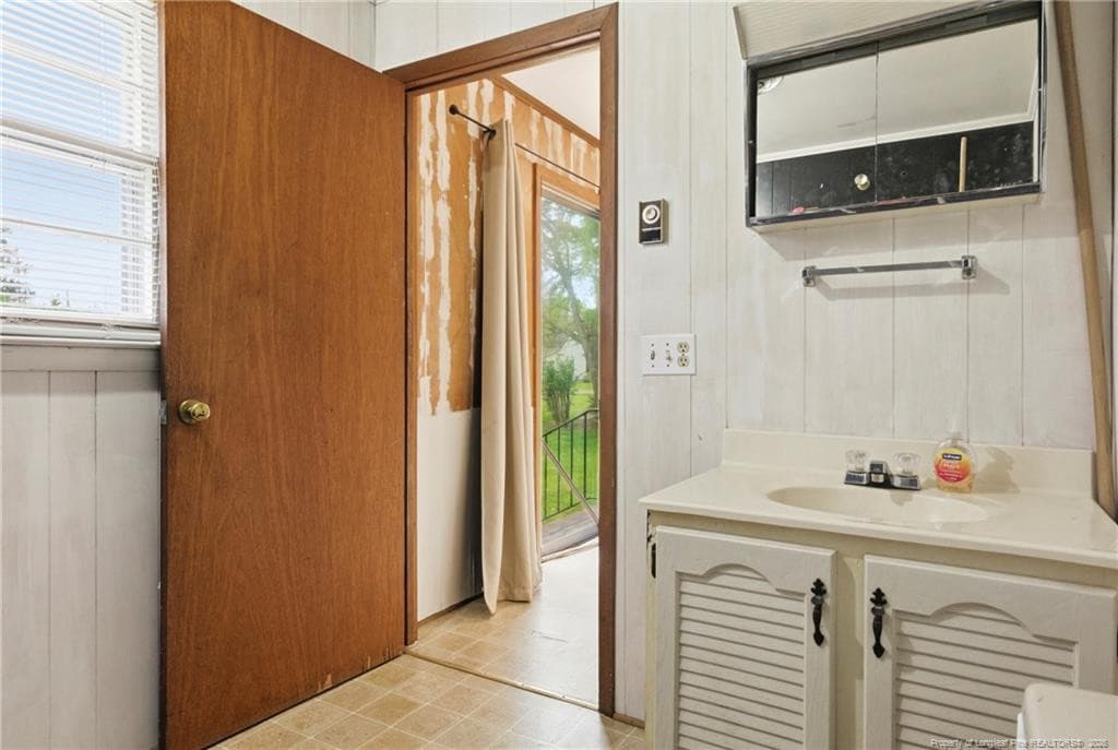 Photo 22 - 113 N Third Street, Dublin, NC 28332