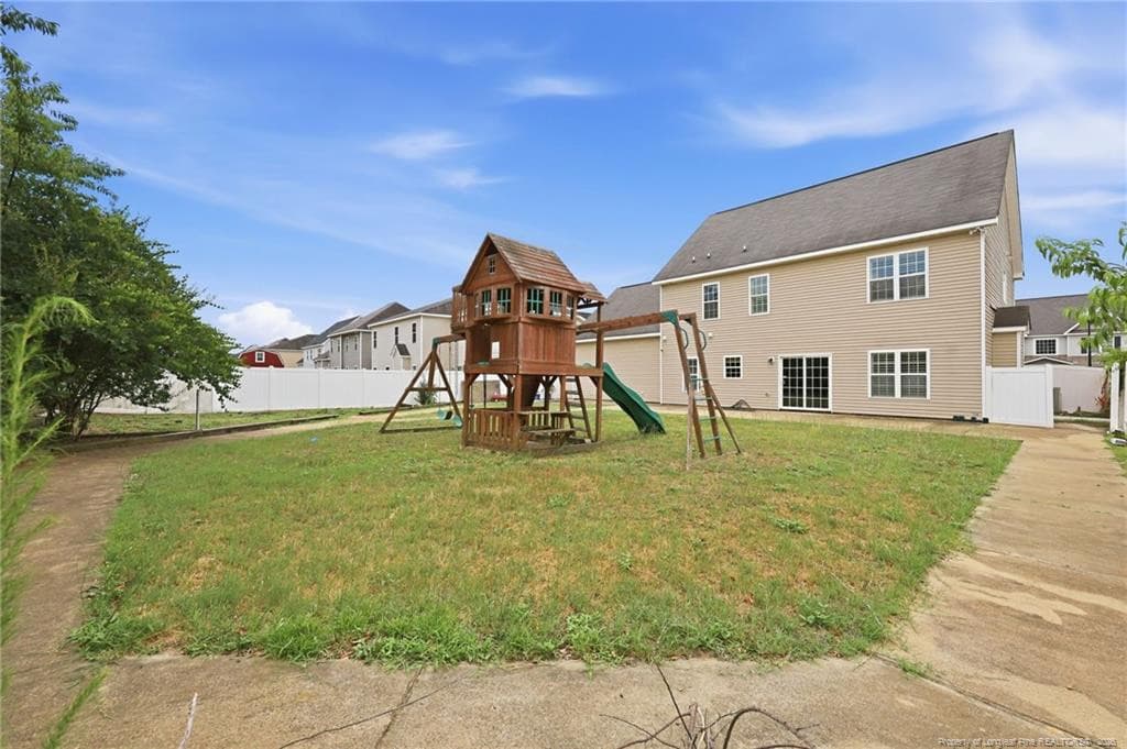 Photo 21 - 3513 Castlefield Lane, Fayetteville, NC 28306, Fayetteville