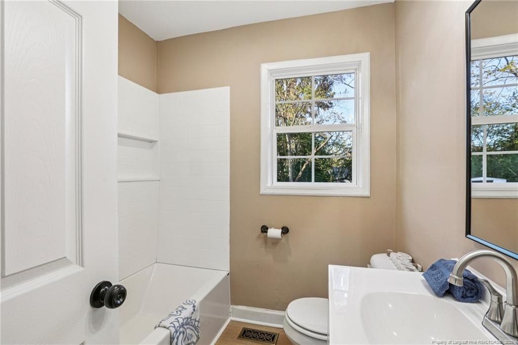 Photo 16 - 5108 Walnut Drive, Fayetteville, NC 28304, Fayetteville
