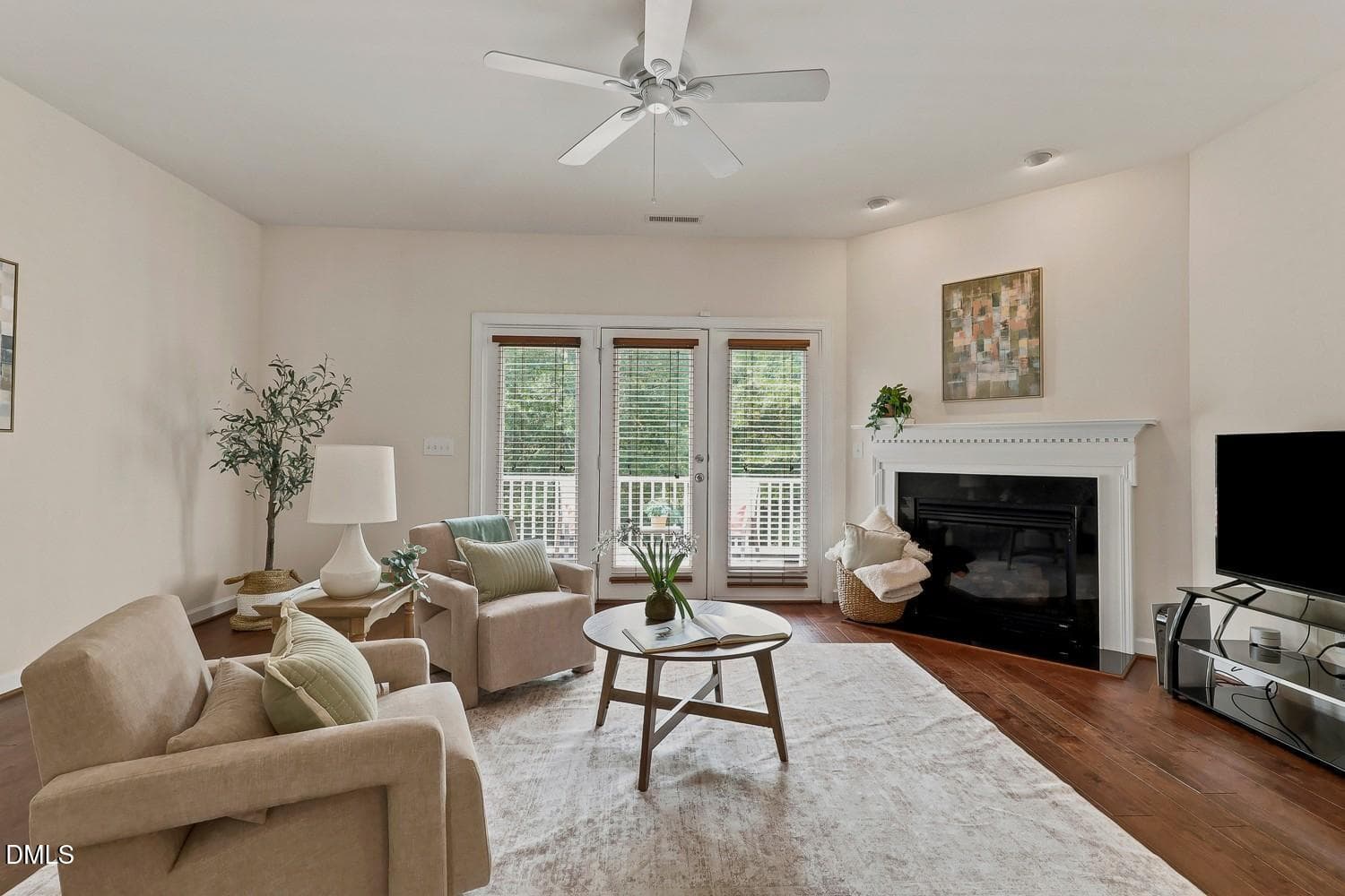 025-056-Family Room-1500x1000 - 336 Kinellan Lane, Cary, NC 27519, Cary
