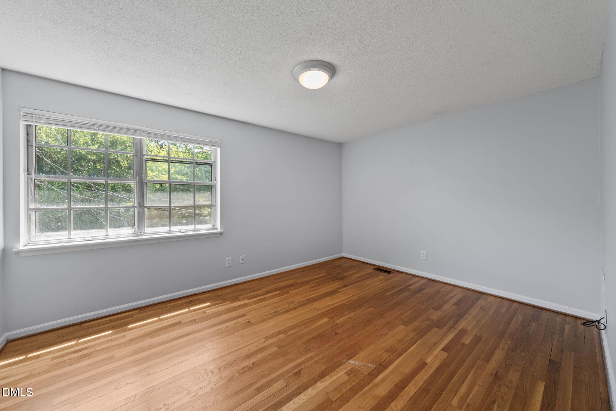 16-web-or-mls-DSC04516 - 1002 Willow Drive Apt 6, Chapel Hill, NC 27514, Chapel Hill