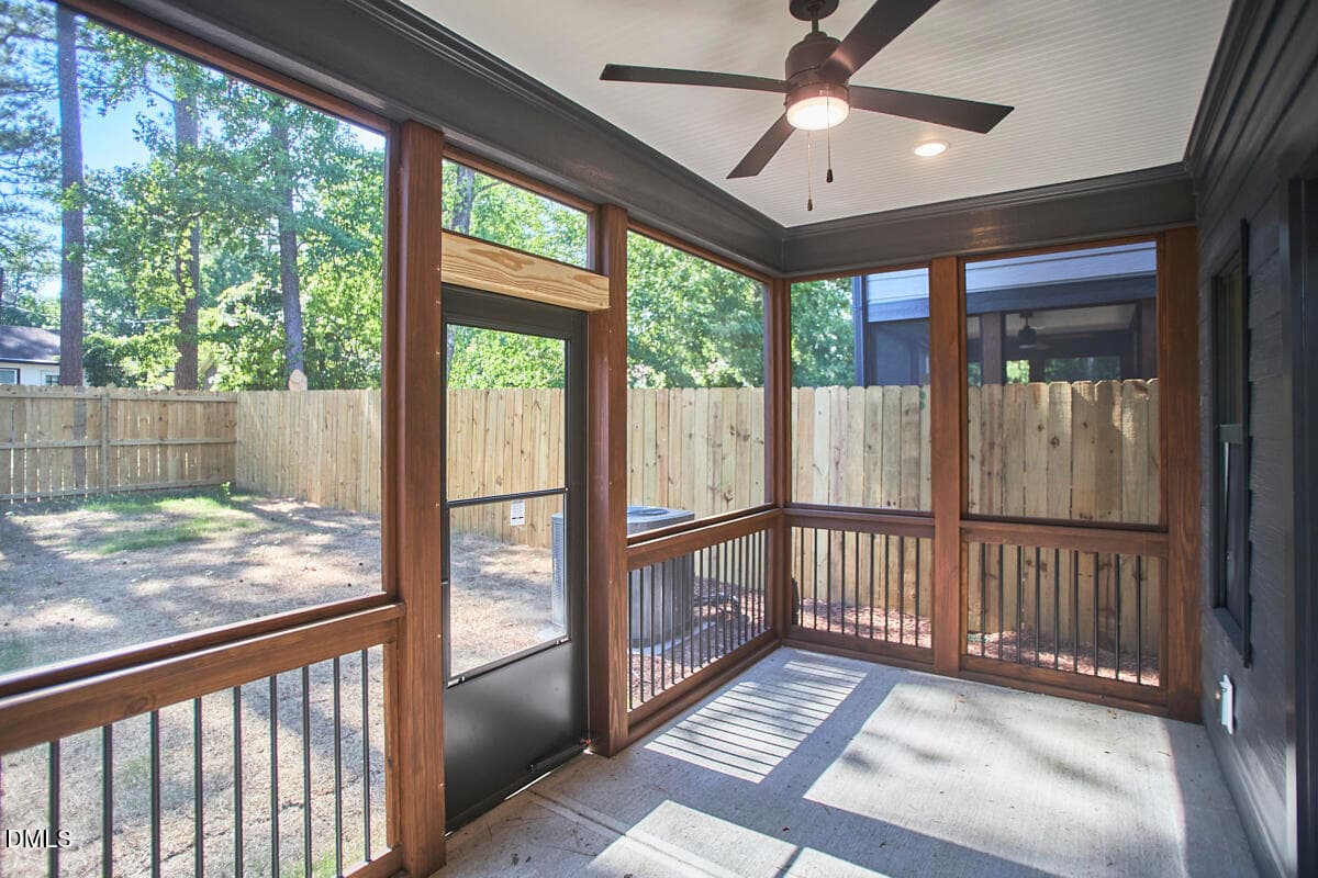 Screened porch - 3027 Omah Street C, Durham, NC 27705, Durham