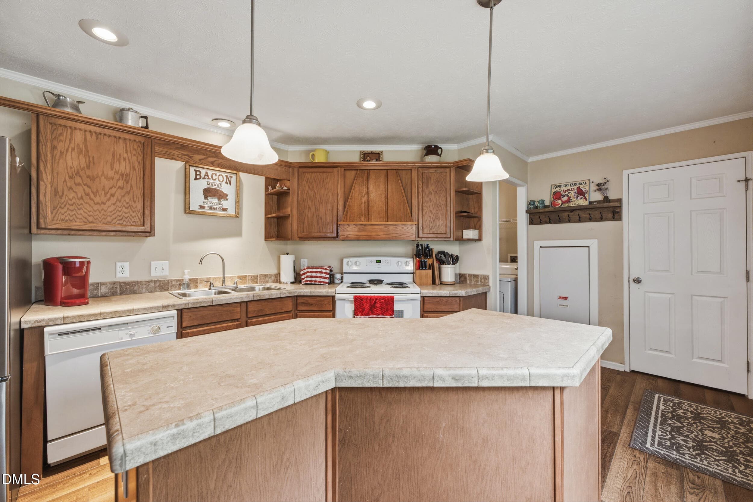 13_13 -5582 trails end rd, interior, kit - 7388 Old 421 Road, Liberty, NC 27298