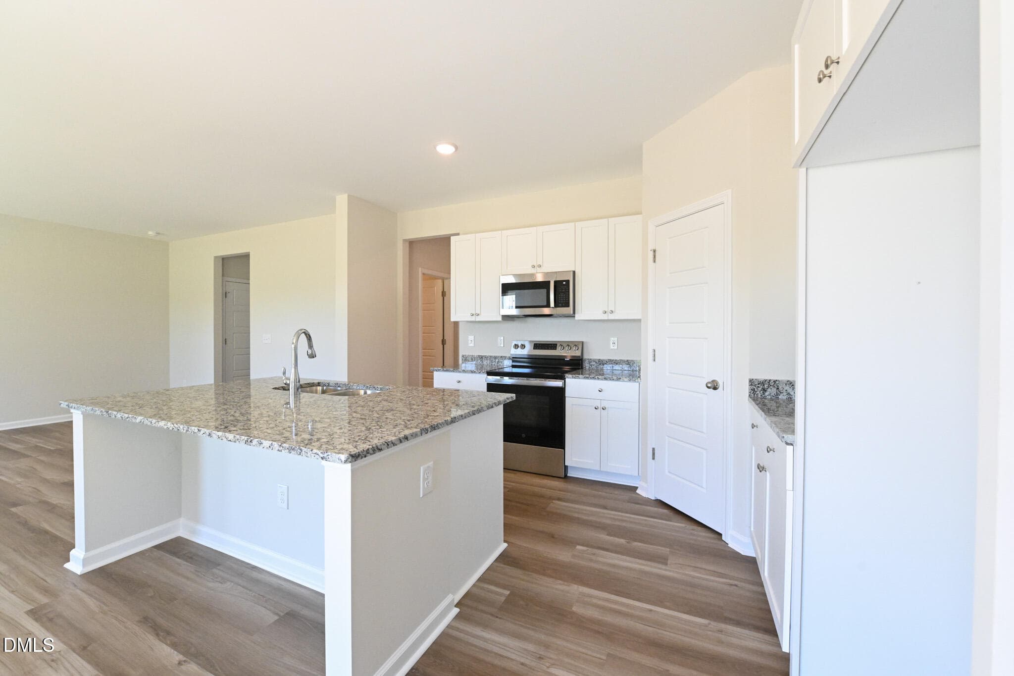 007 - 19 Baxley Drive, Dunn, NC 28334