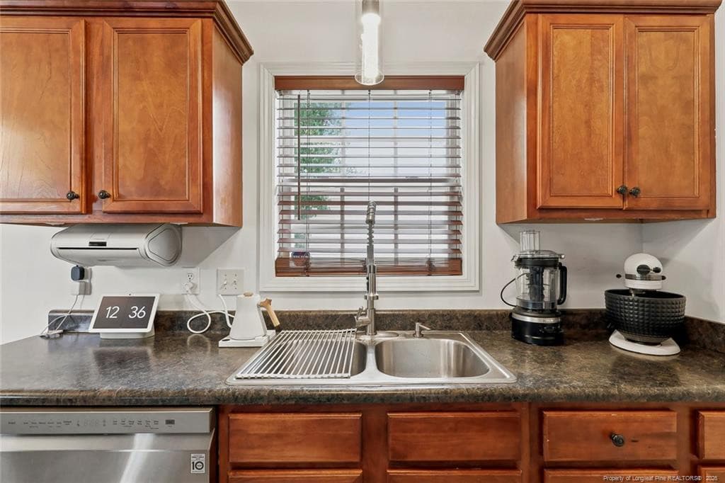 Photo 12 - 2616 Gressitt Point Lane, Fayetteville, NC 28306, Fayetteville