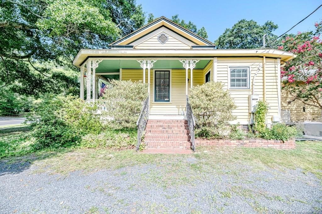 Photo 5 - 524 Carthage Street, Cameron, NC 28326