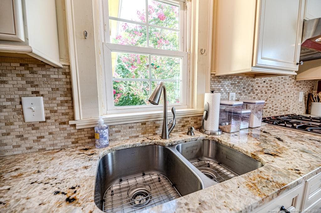 Photo 7 - 524 Carthage Street, Cameron, NC 28326