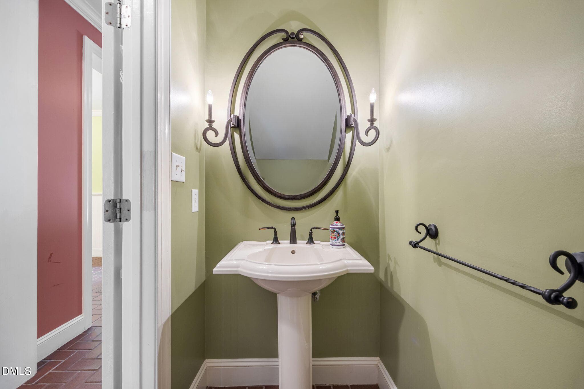 14-web-or-mls-484A6164 - 127 Graylyn Drive, Chapel Hill, NC 27516, Chapel Hill