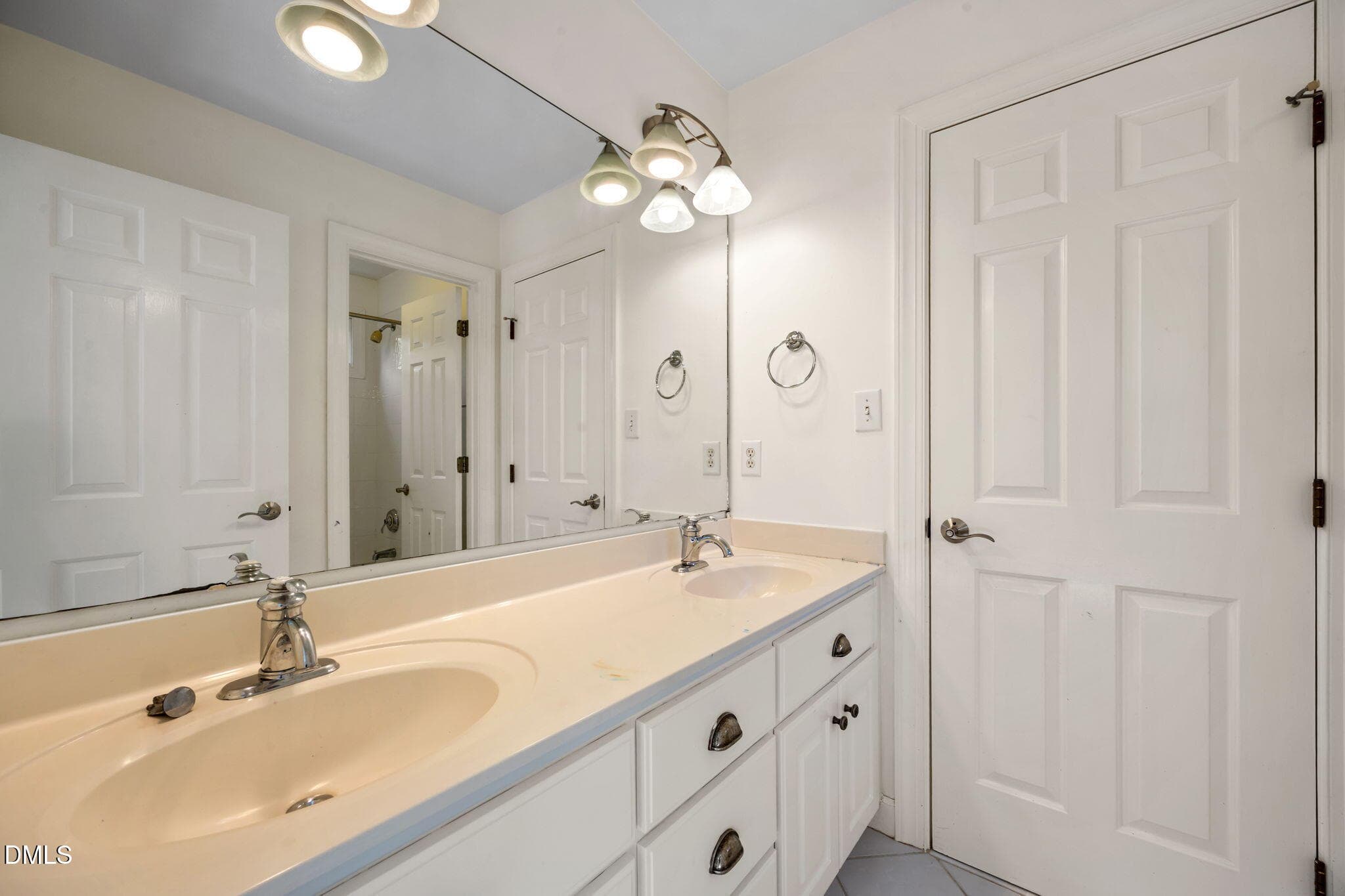 44-web-or-mls-484A6109 - 127 Graylyn Drive, Chapel Hill, NC 27516, Chapel Hill