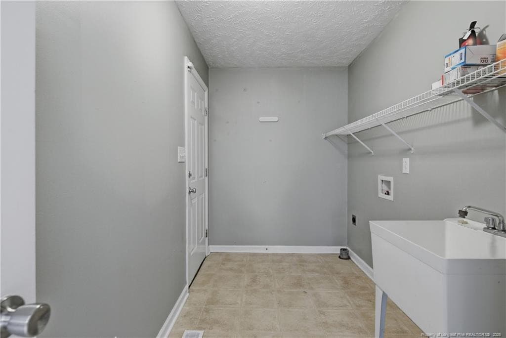 Photo 20 - 8229 Foxtrail Drive, Fayetteville, NC 28311, Fayetteville