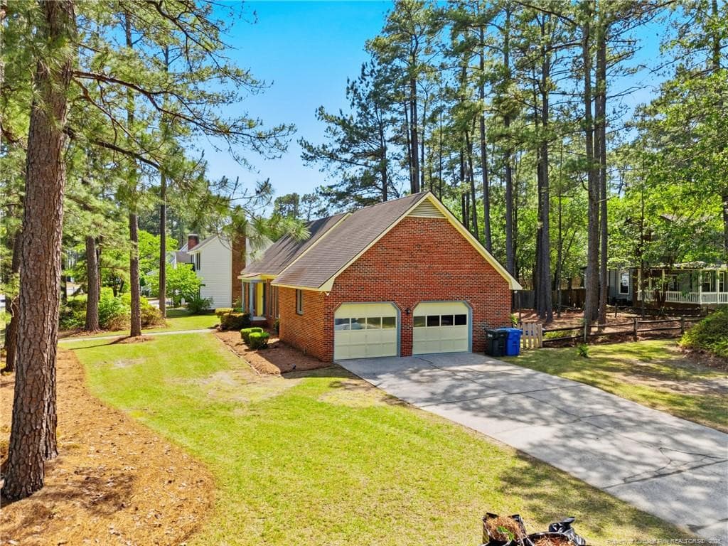 Photo 3 - 390 Hilliard Drive, Fayetteville, NC 28311, Fayetteville