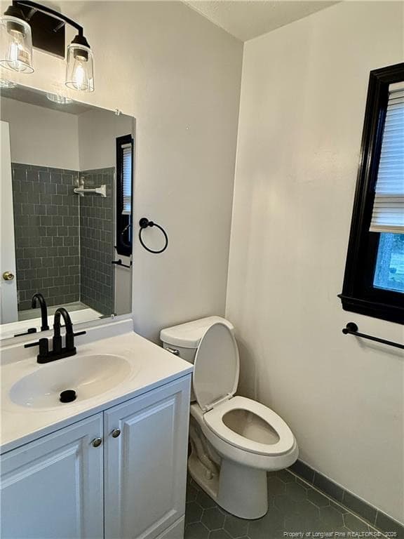 Second Bath - 390 Hilliard Drive, Fayetteville, NC 28311, Fayetteville