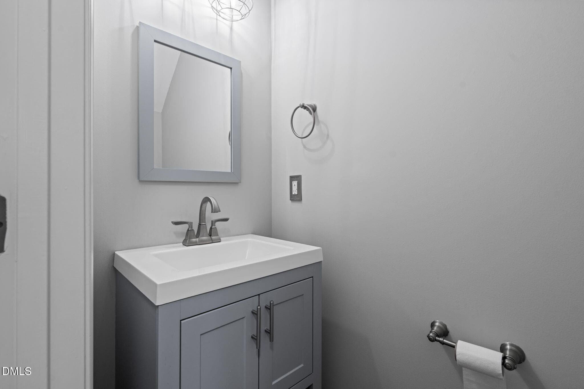 Powder room - 110 Bon Marche Lane, Raleigh, NC 27615, Raleigh